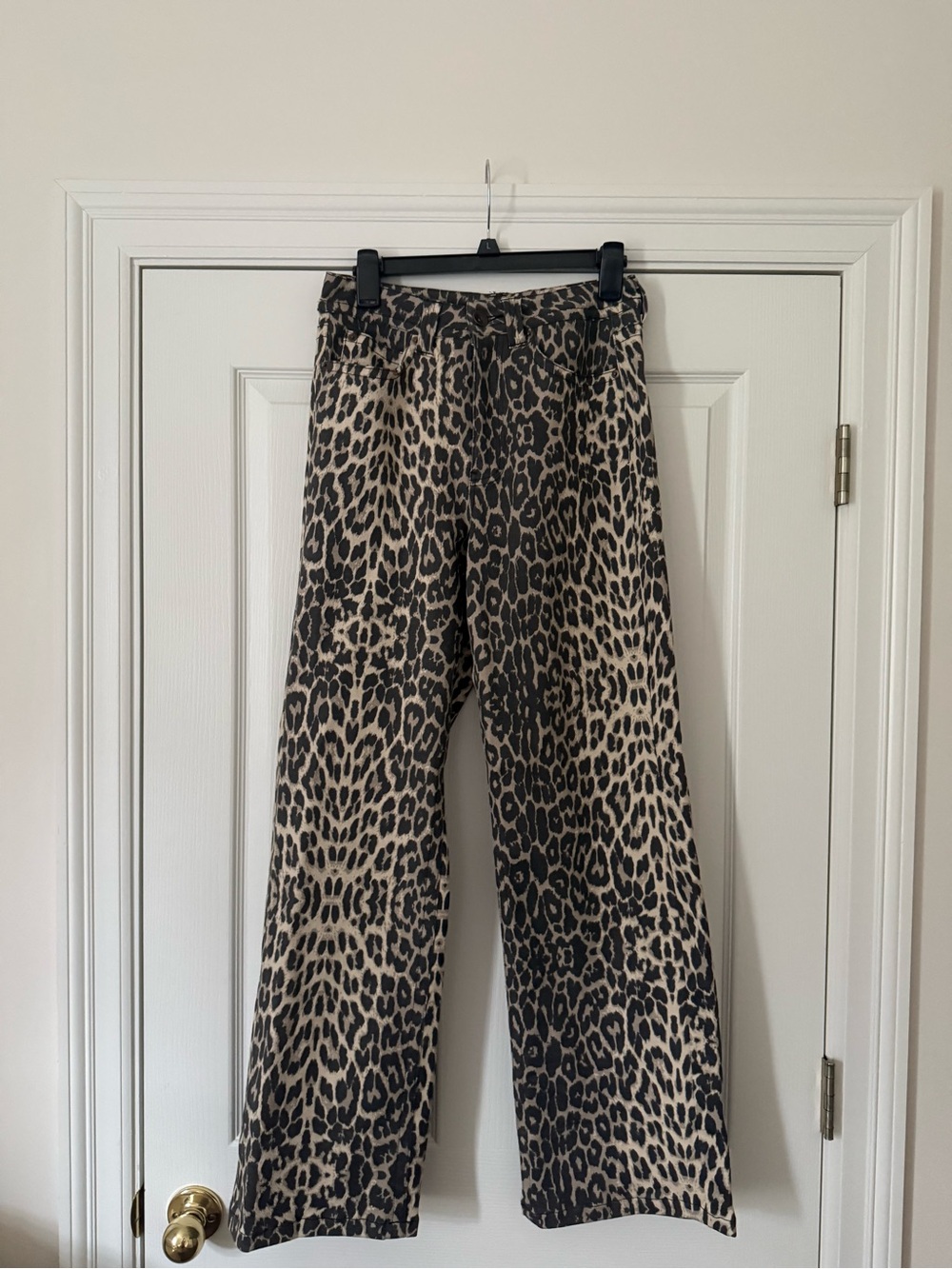 Leopard Print High Waisted Leg Pants - Black & Tan